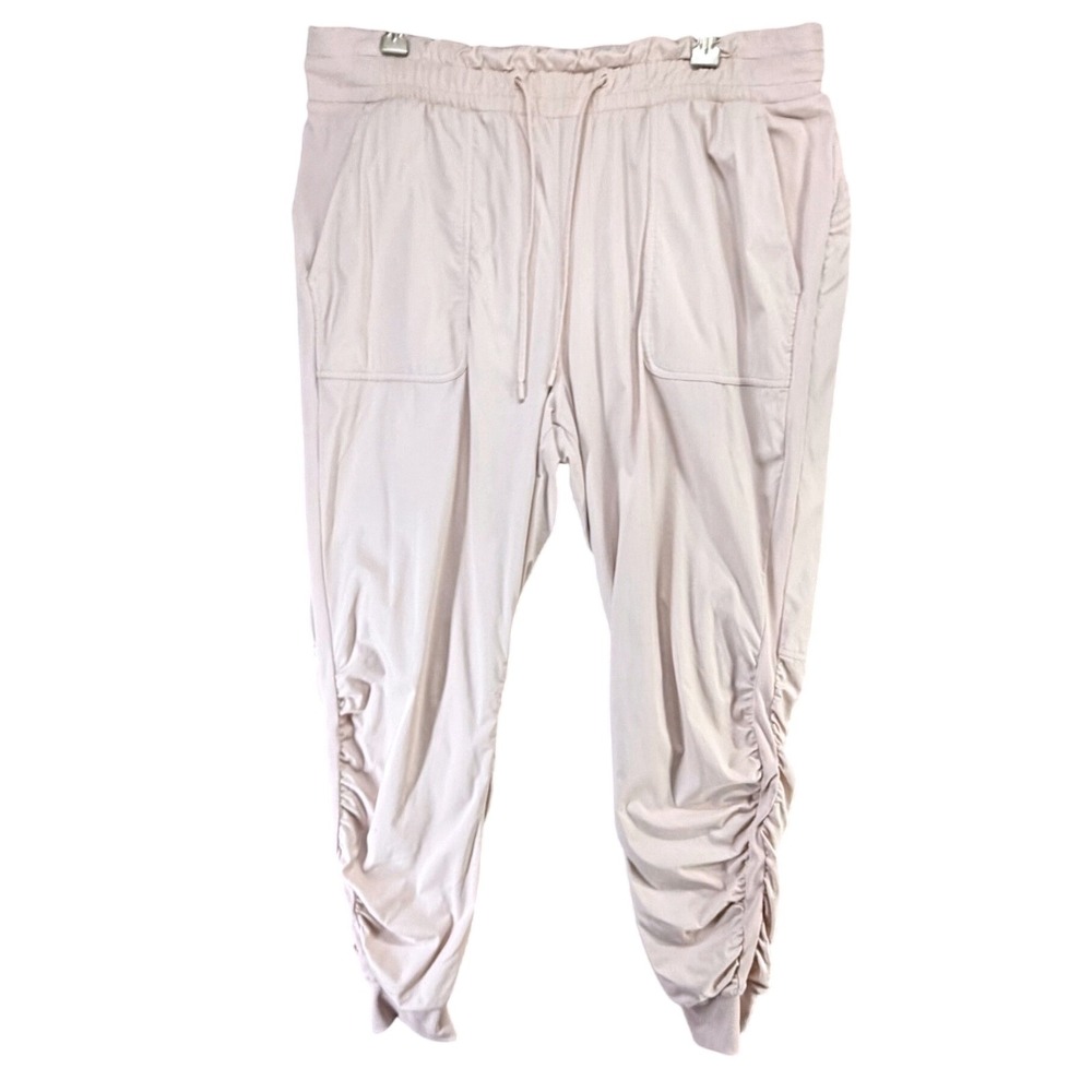 Lululemon Beyond the Studio 7/8 Jogger Pants Women 14 Light Pink Swift Luxtreme